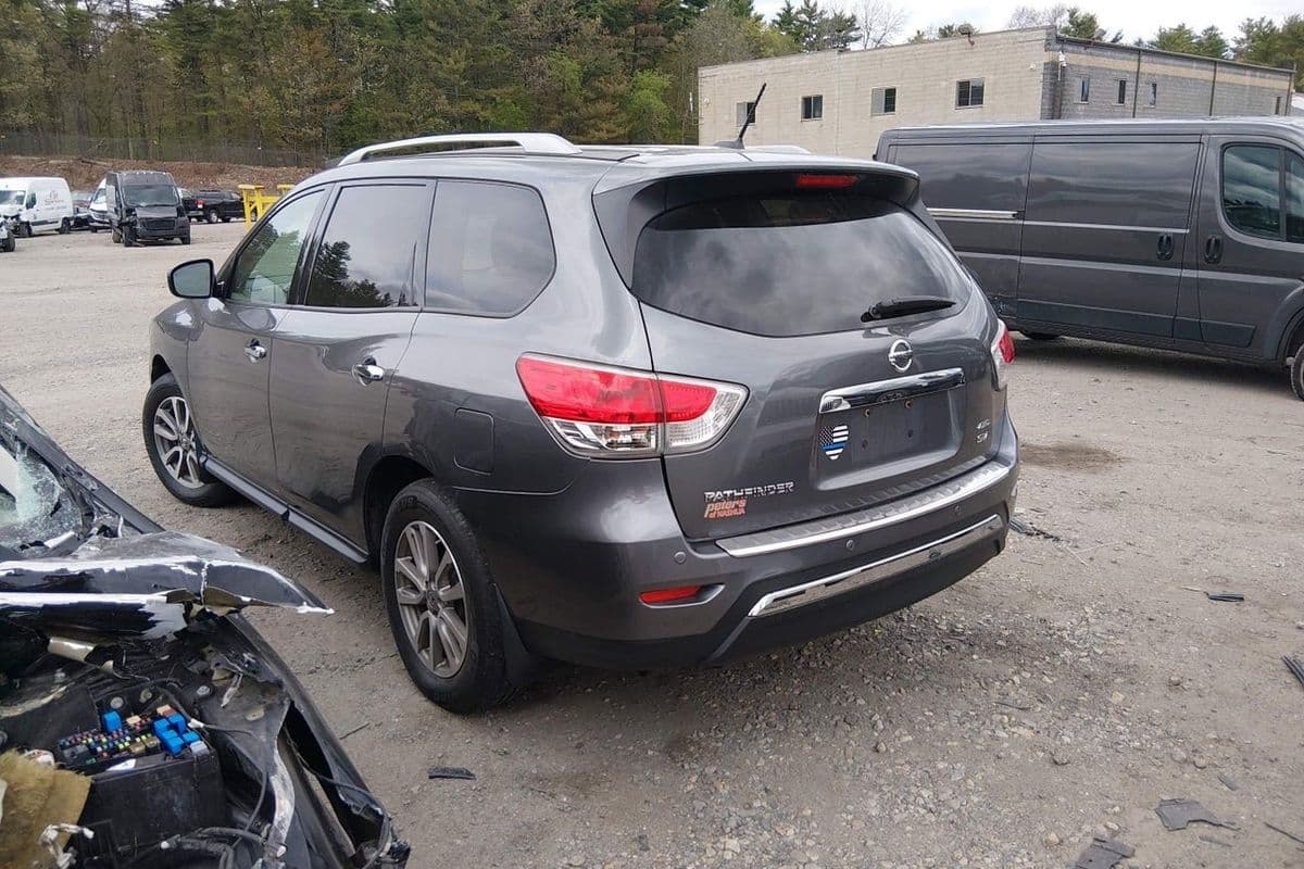 Nissan Pathfinder 2015