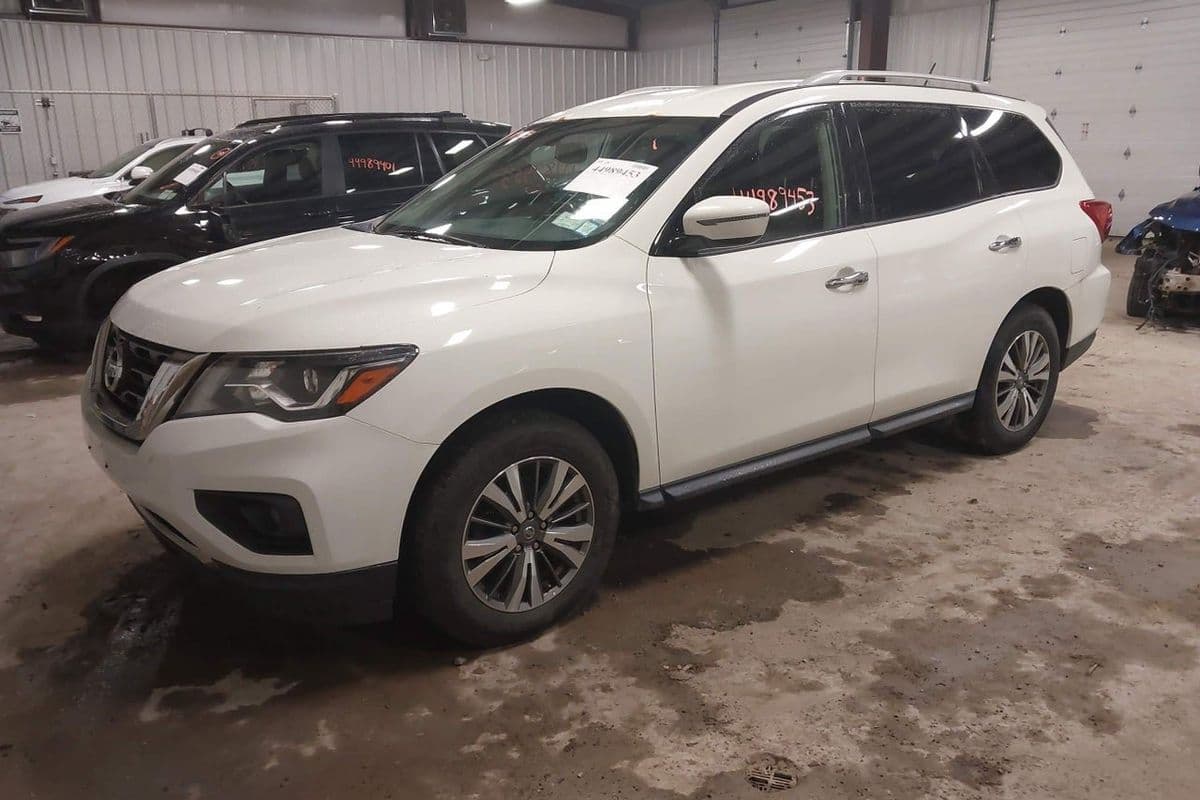 Nissan Pathfinder 2017