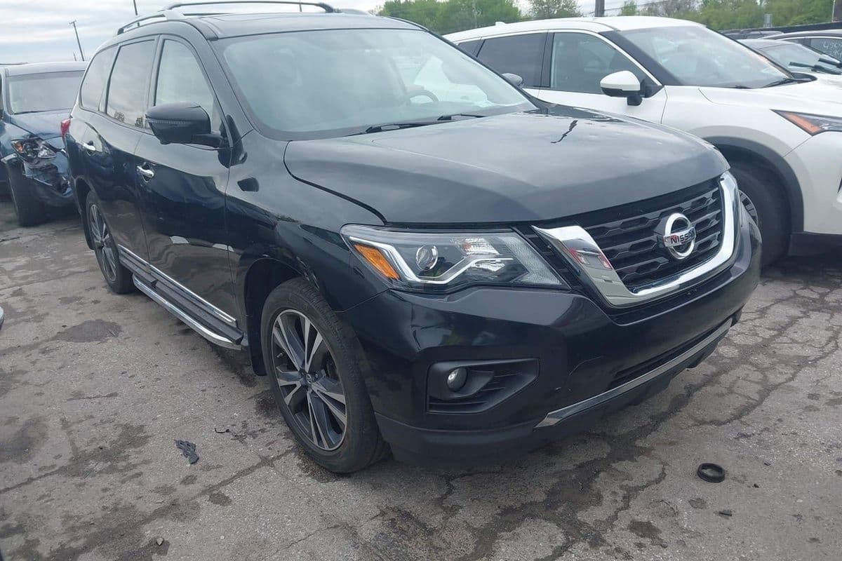 Nissan Pathfinder 2018
