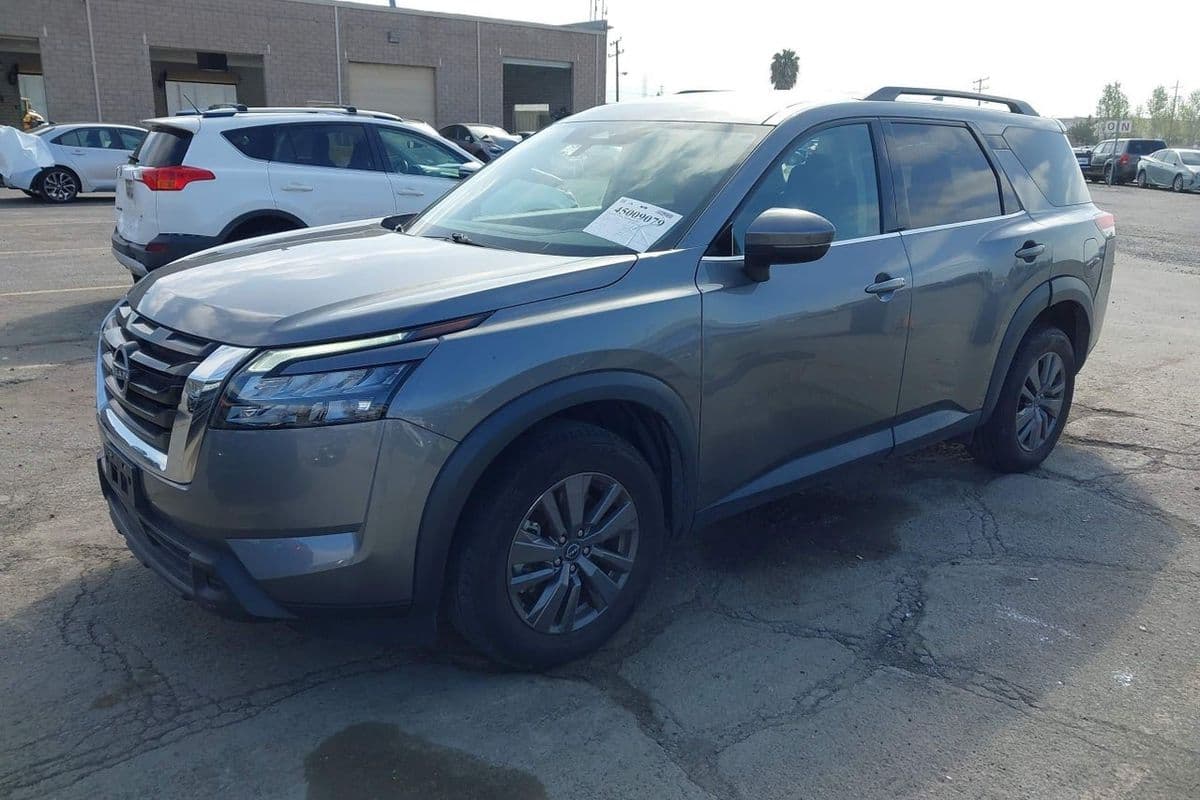 Nissan Pathfinder 2023