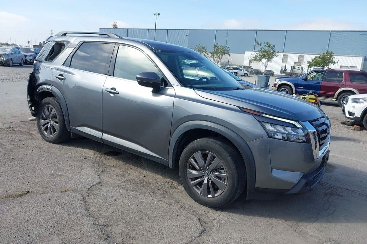 Nissan Pathfinder 2023