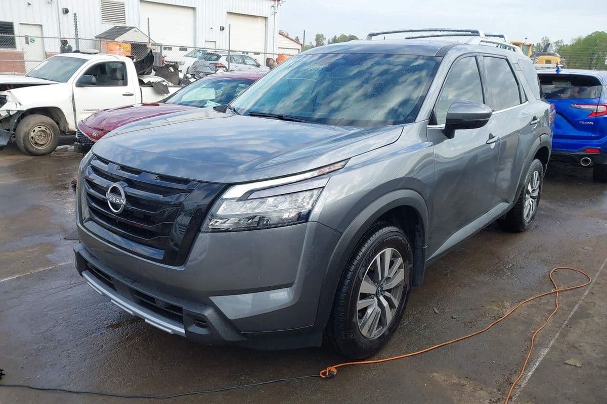 Nissan Pathfinder 2025