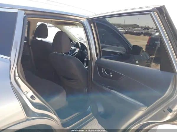 Nissan Rogue 2016