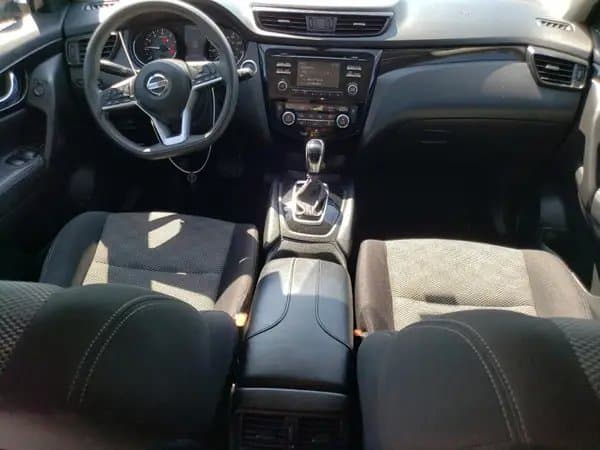 Nissan Rogue 2018