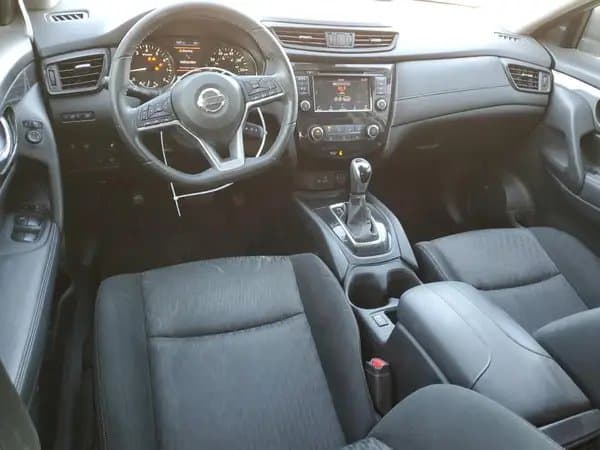 Nissan Rogue 2020