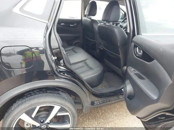 Nissan Rogue 2021