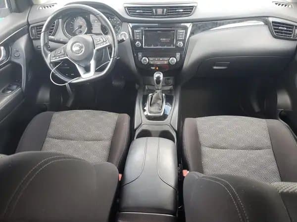 Nissan Rogue 2021