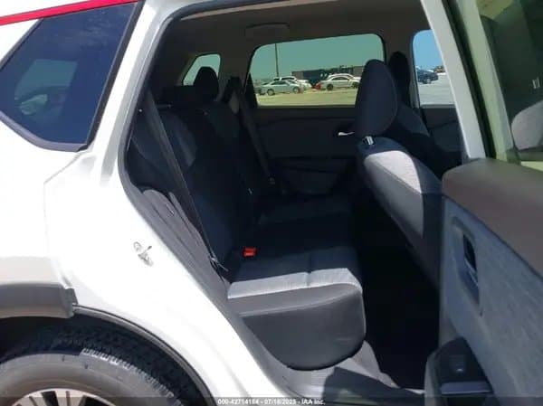 Nissan Rogue 2023