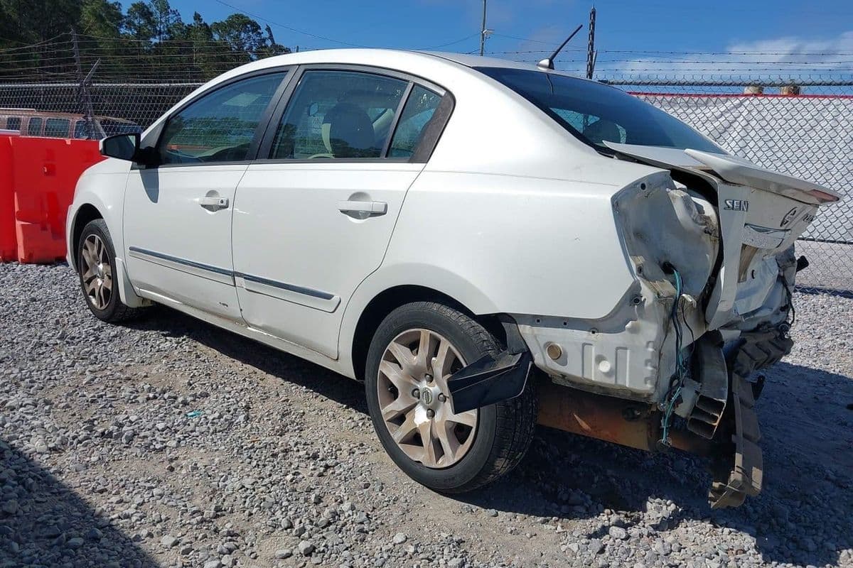 Nissan Sentra 2011
