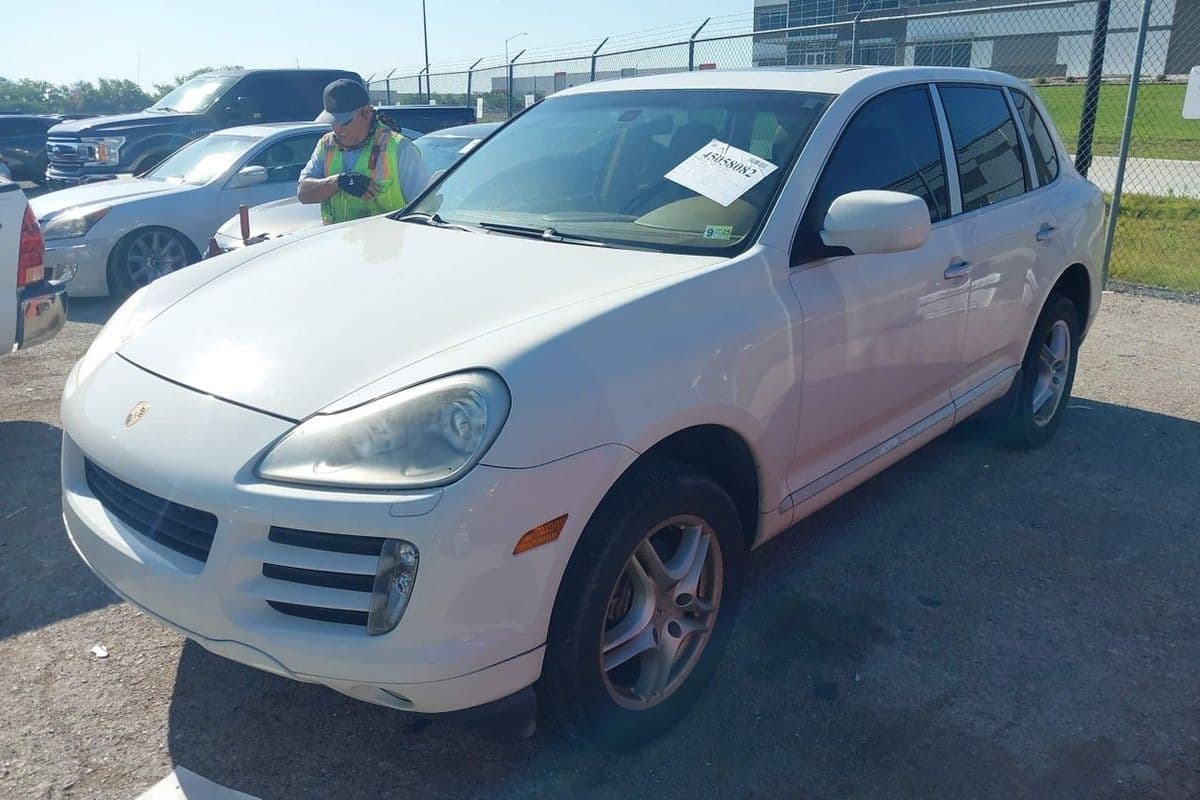 Porsche Cayenne 2010