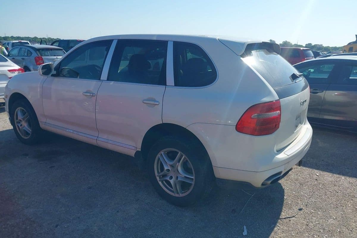 Porsche Cayenne 2010