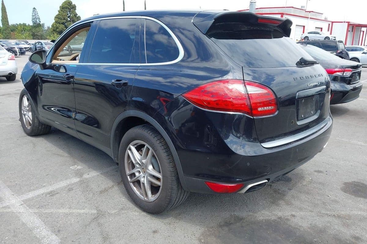 Porsche Cayenne 2011
