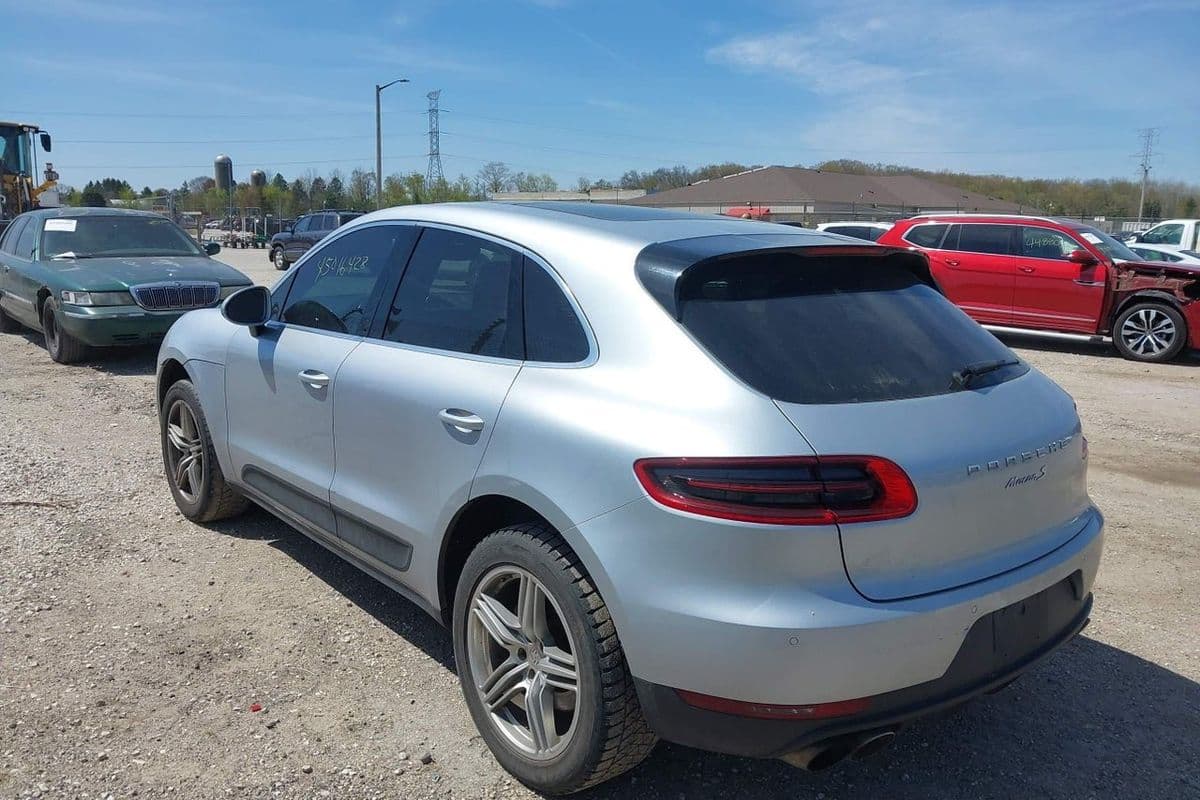 Porsche Macan 2015