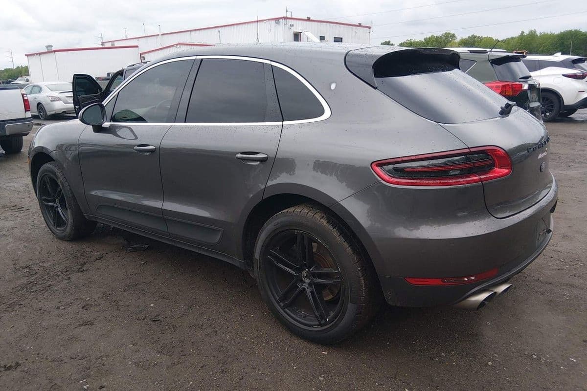 Porsche Macan 2015