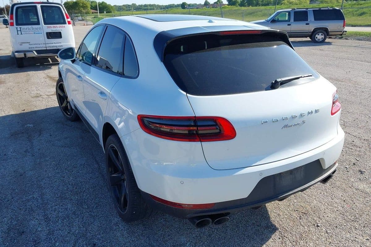 Porsche Macan 2016