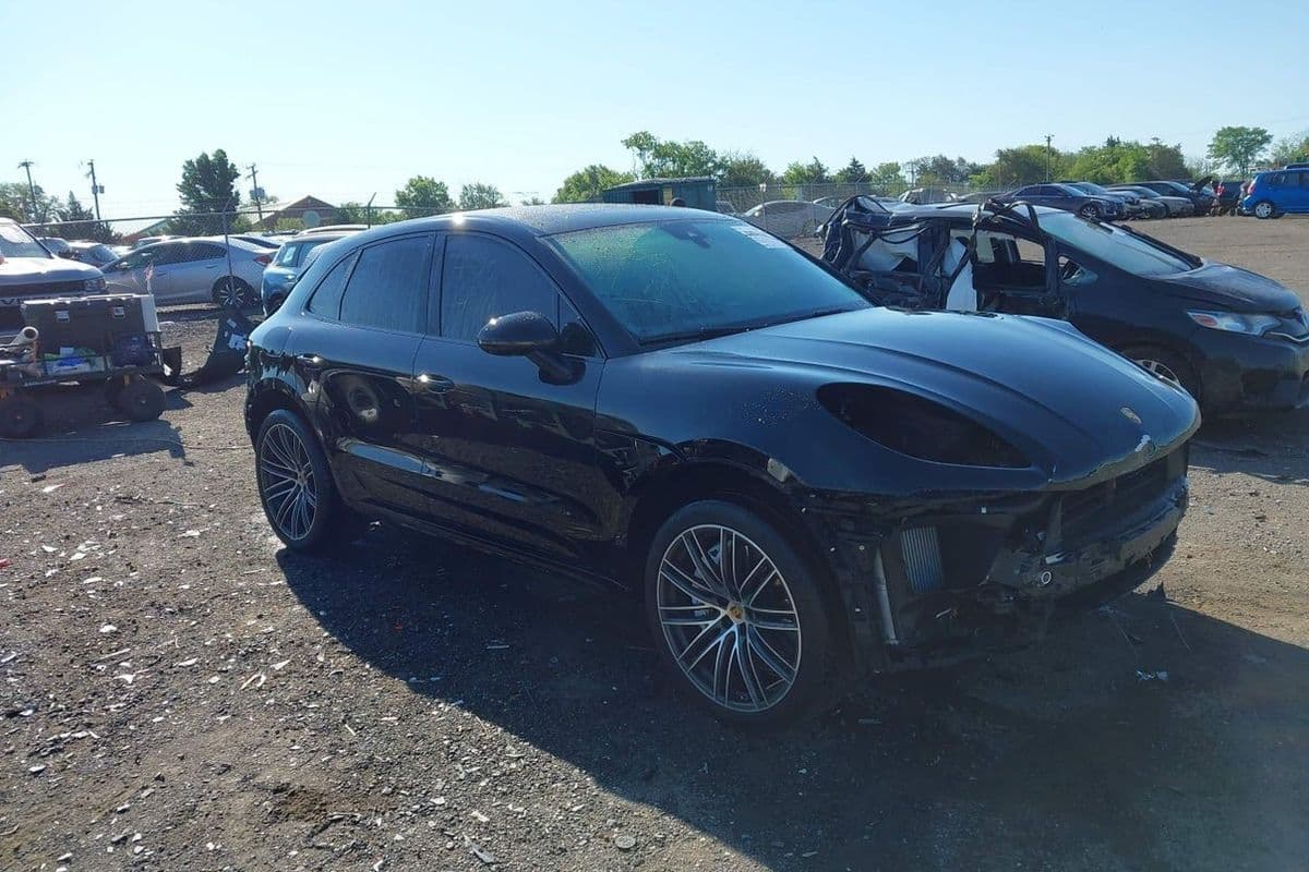 Porsche Macan 2021