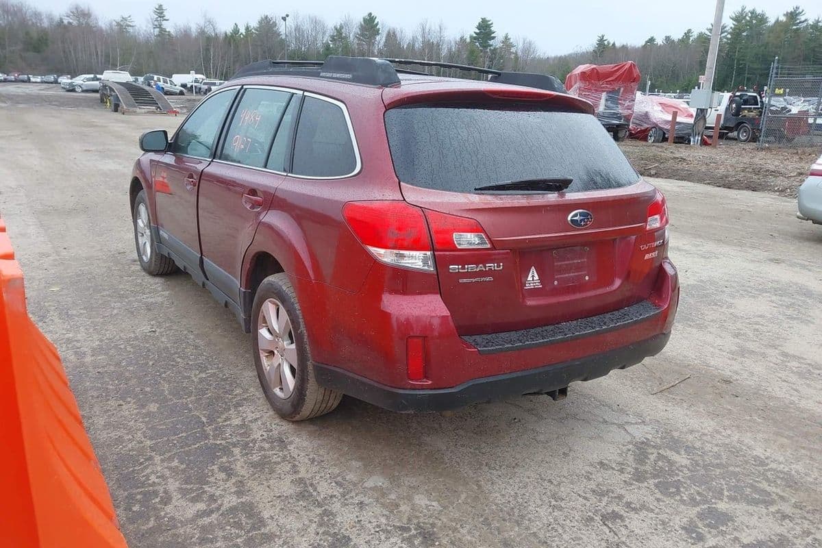Subaru Outback 2011
