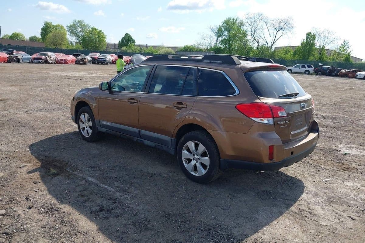 Subaru Outback 2011