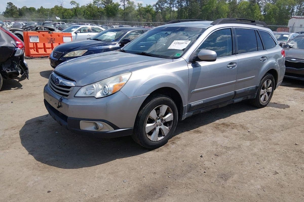 Subaru Outback 2011