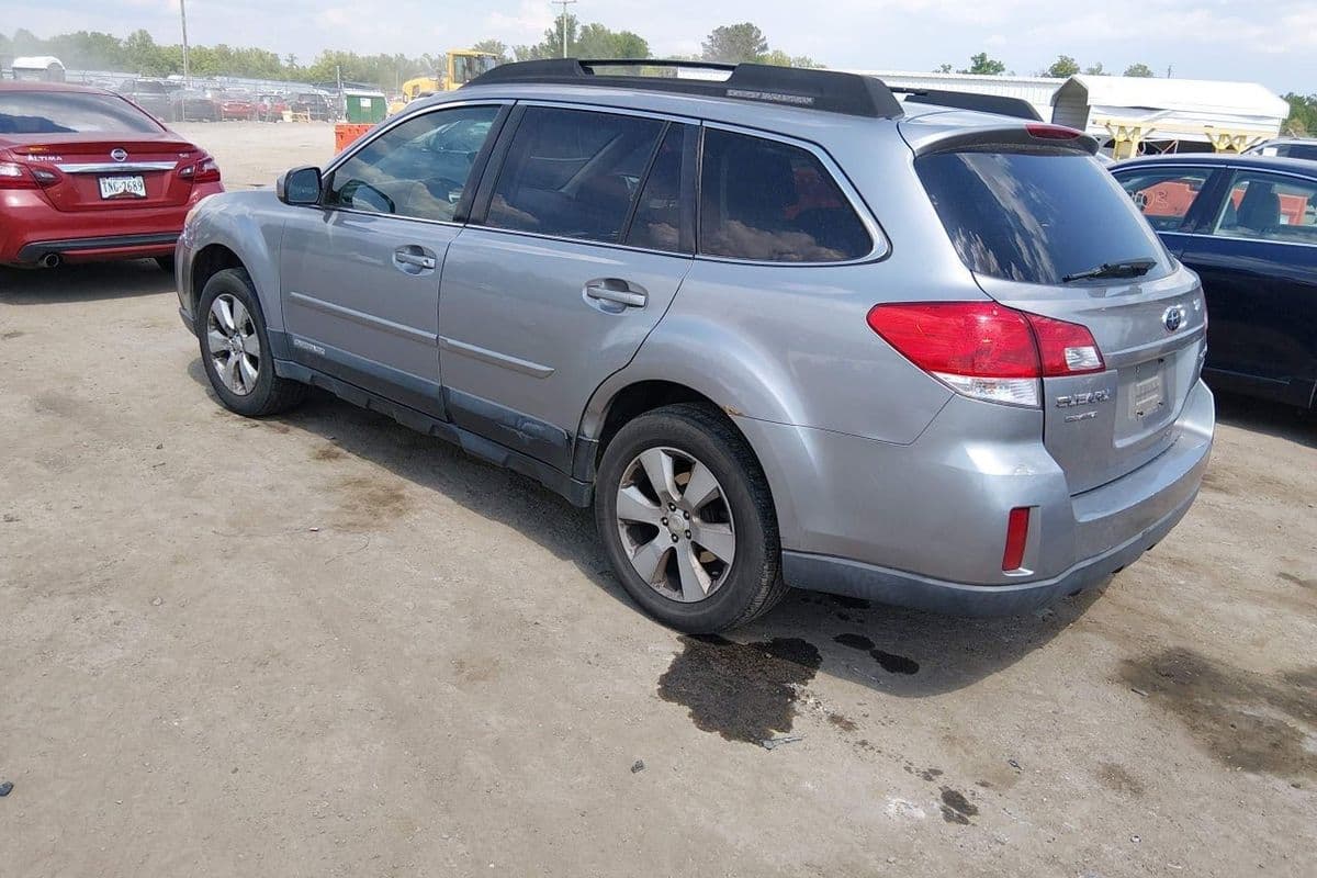Subaru Outback 2011