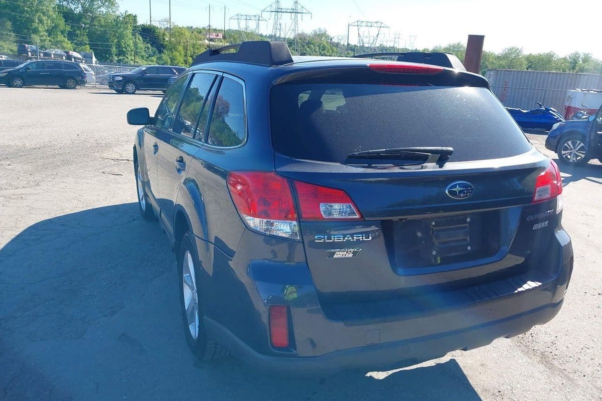 Subaru Outback 2013