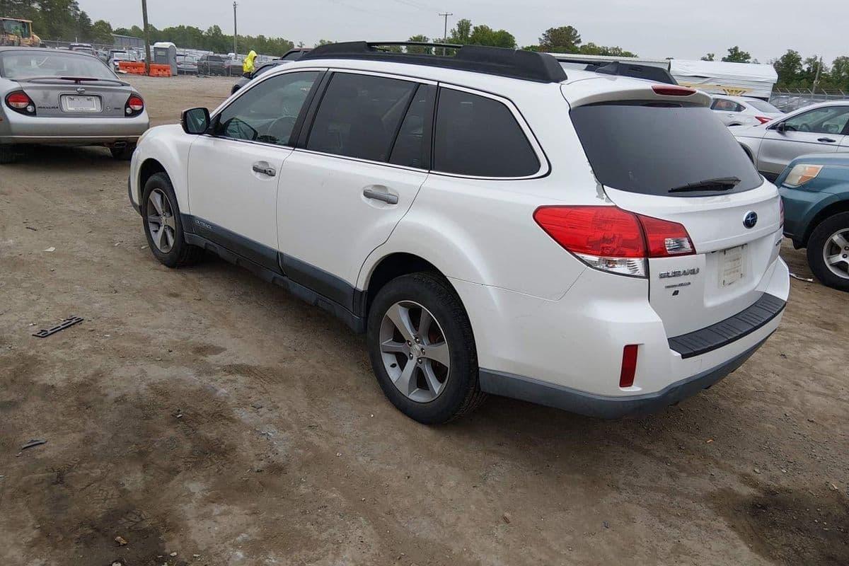 Subaru Outback 2014