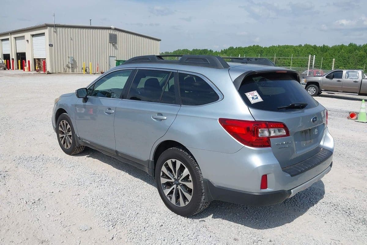 Subaru Outback 2015