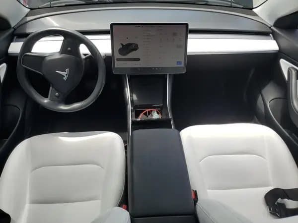 Tesla Model 3 2018