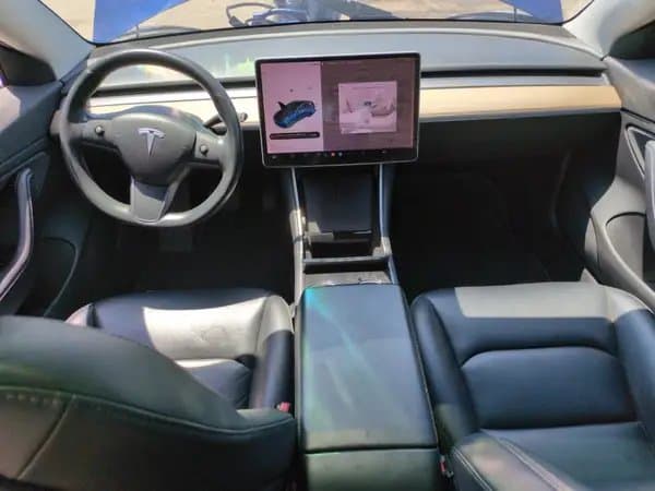 Tesla Model 3 2018