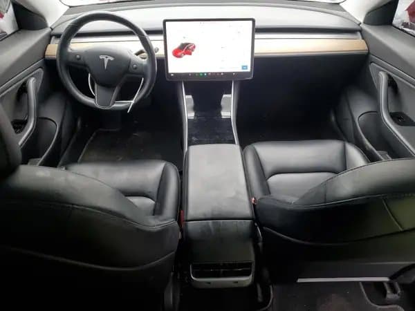 Tesla Model 3 2019