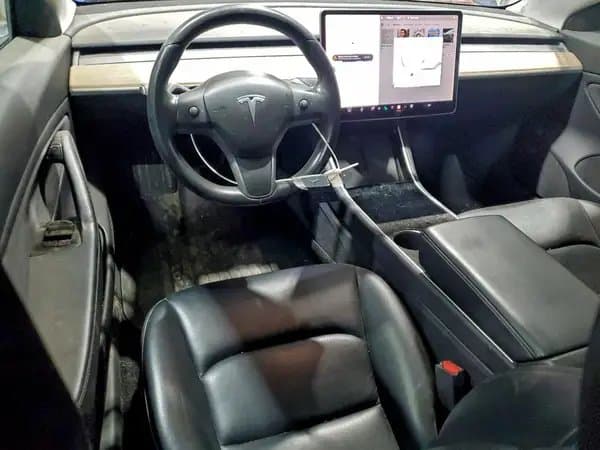 Tesla Model 3 2019