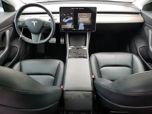 Tesla Model 3 2019