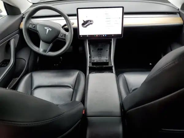 Tesla Model 3 2019