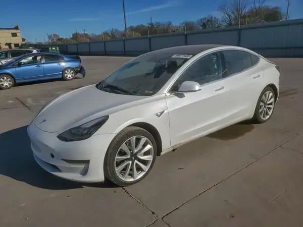 Tesla Model 3 2020