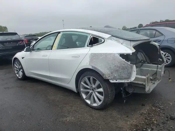 Tesla Model 3 2020