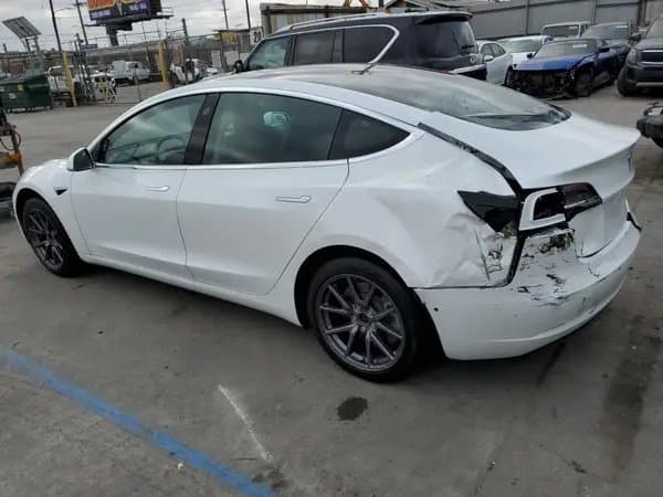 Tesla Model 3 2020