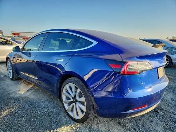 Tesla Model 3 2020