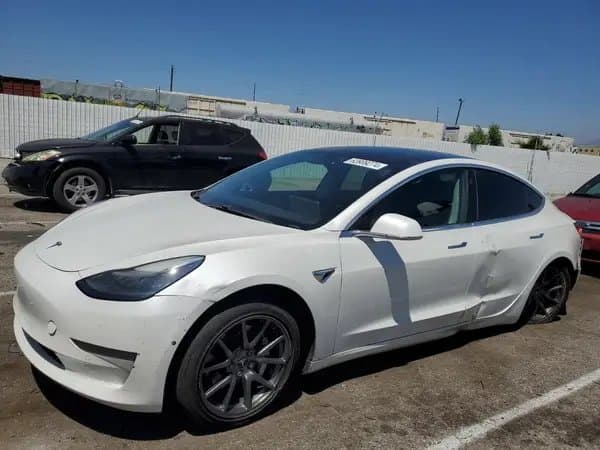 Tesla Model 3 2020