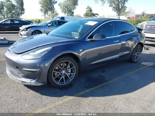 Tesla Model 3 2020