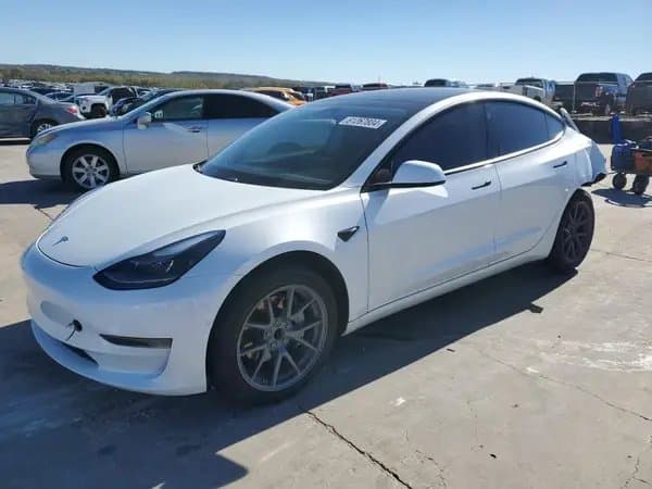 Tesla Model 3 2021