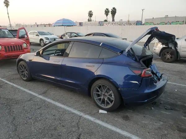 Tesla Model 3 2022