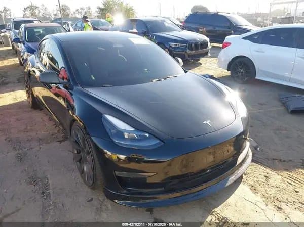 Tesla Model 3 2022