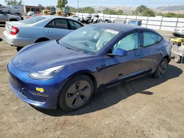 Tesla Model 3 2022