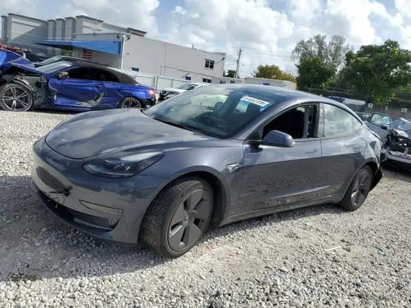 Tesla Model 3 2023