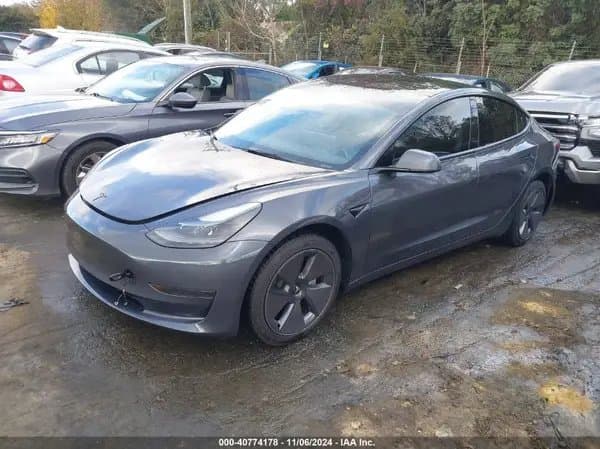 Tesla Model 3 2023