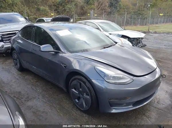 Tesla Model 3 2023