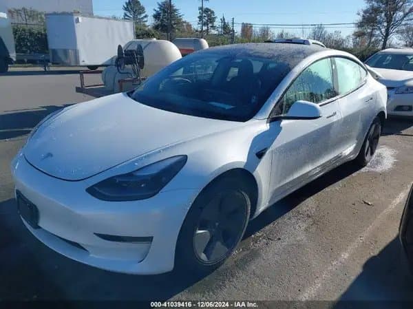 Tesla Model 3 2023