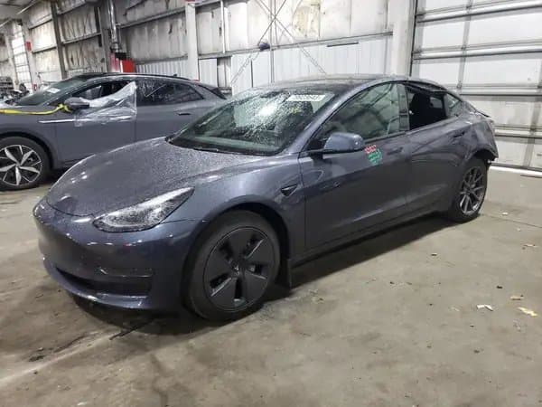 Tesla Model 3 2023