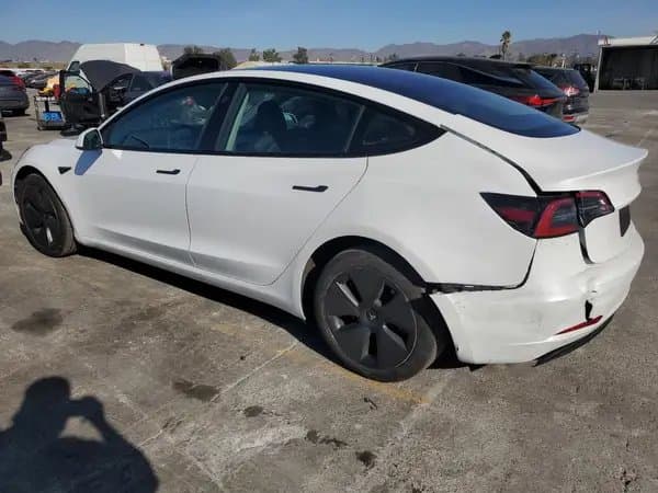 Tesla Model 3 2023