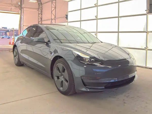 Tesla Model 3 2023